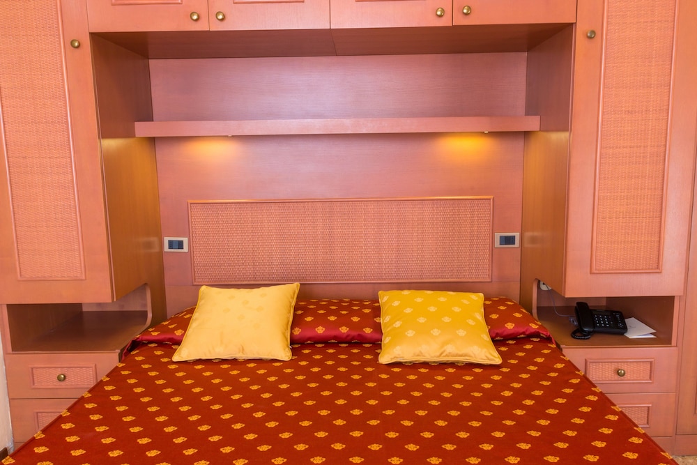 Hotel Principe 33/53