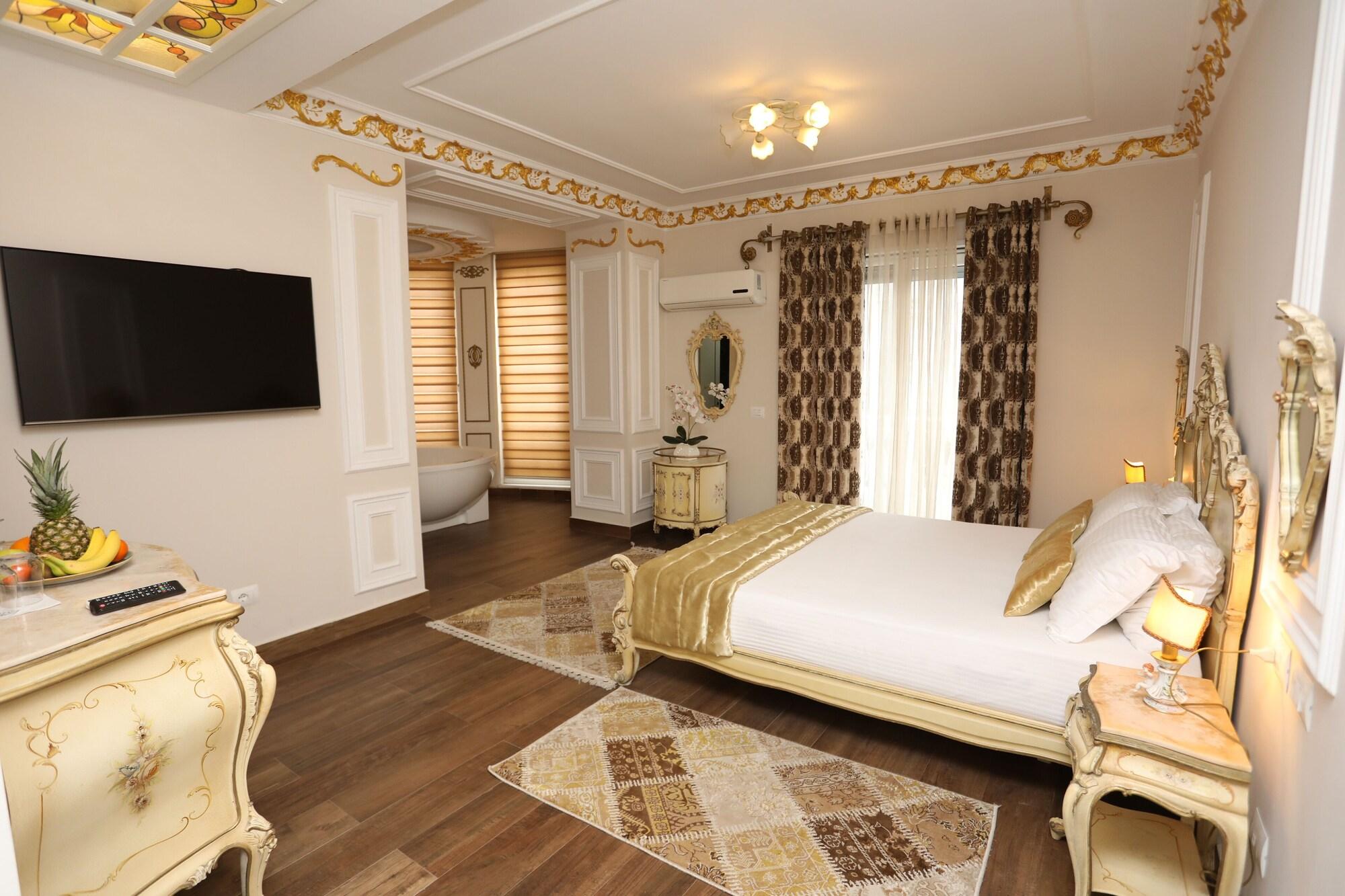 Empire Hotel 28/50