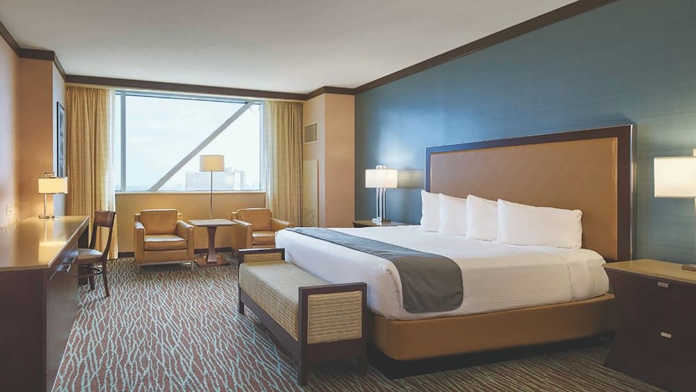 Harrahs Resort Atlantic City - A Caesars Rewards Destination 30/70