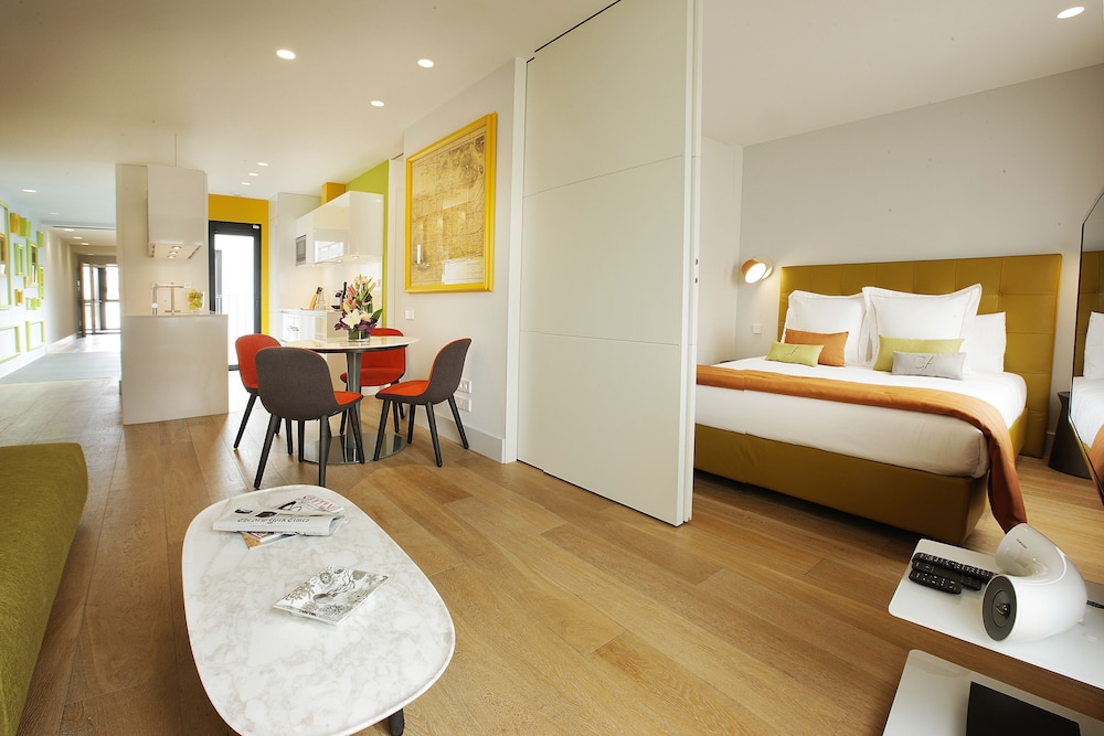 3 Bedrooms, Apartment, 1 Single and 2 Queen Beds