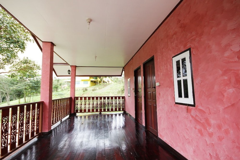 Chatfah Resort 10/50