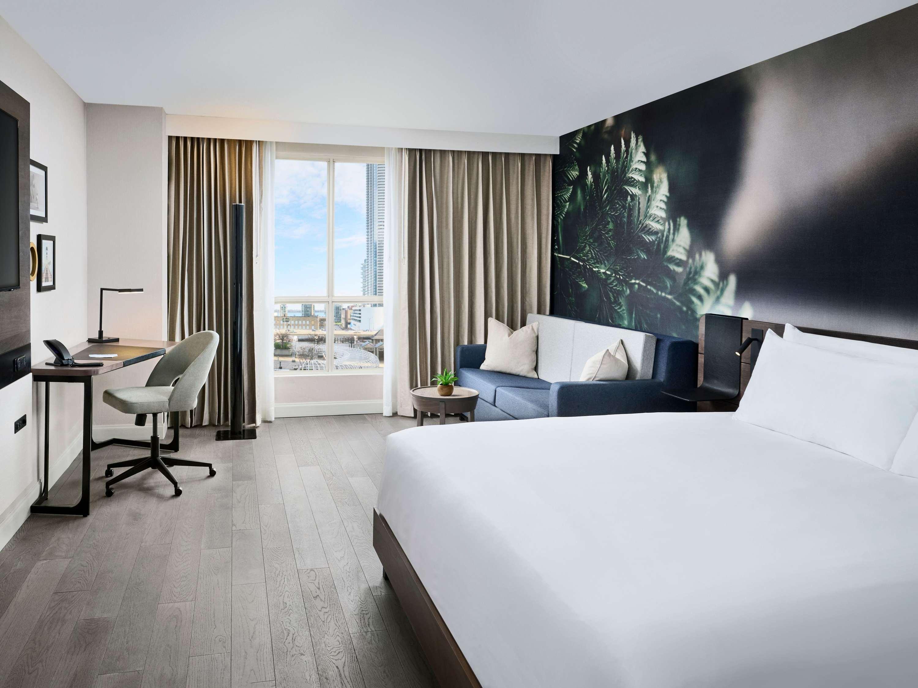 Novotel Toronto Centre in TORONTO