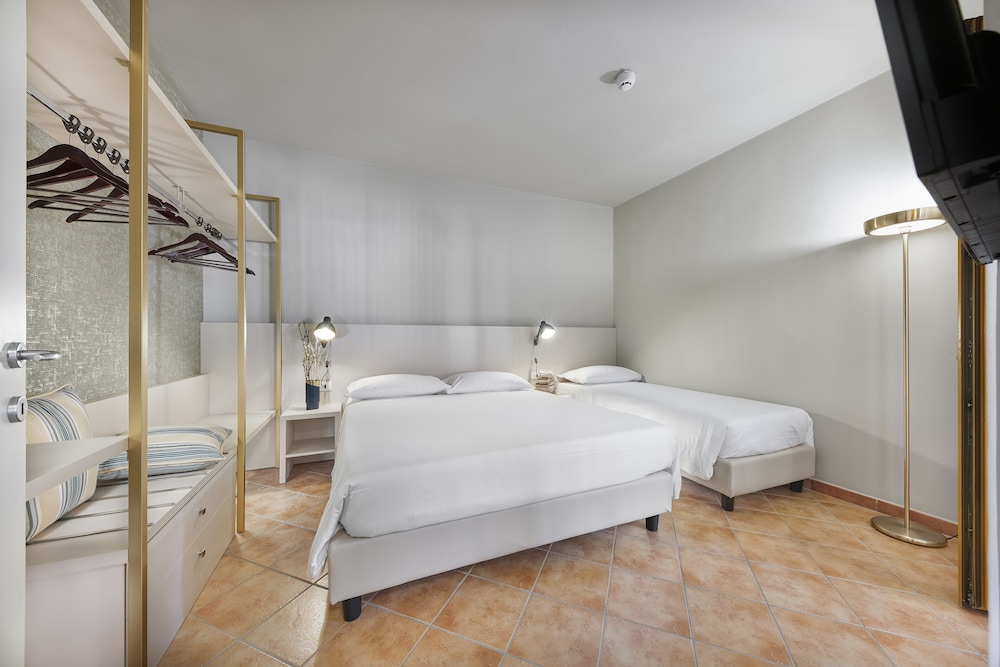 Residence il Poggio dei Pini 12/43