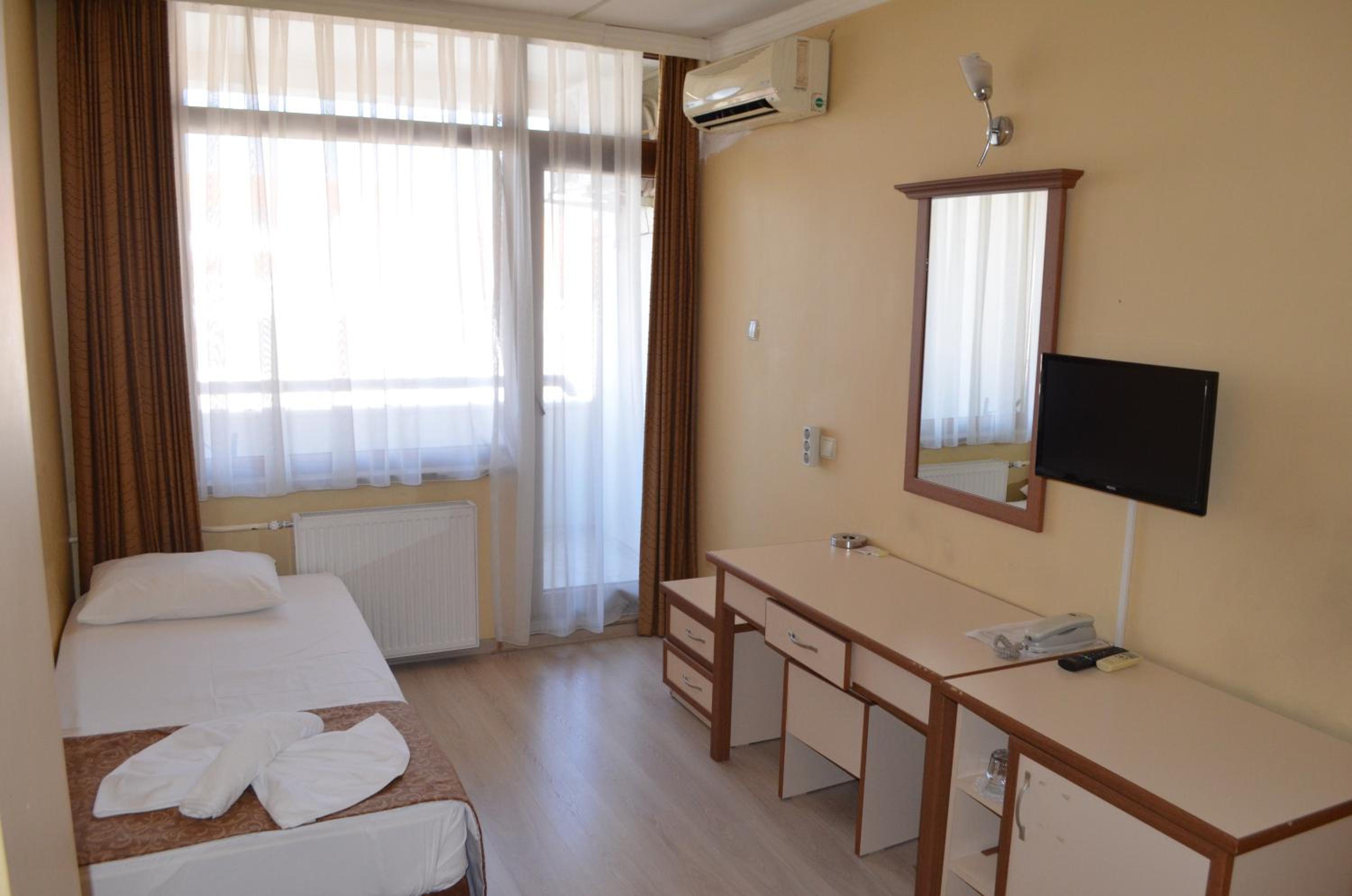 Room, Single