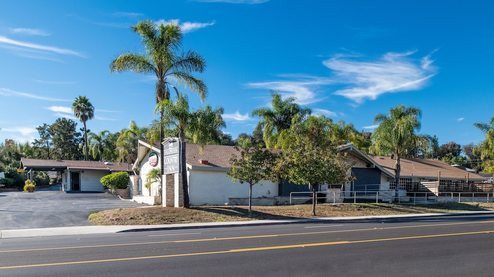 Fallbrook Country Inn 51/65