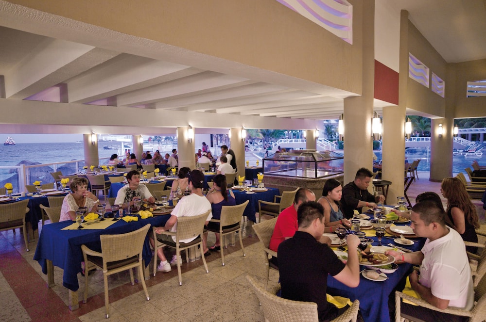 RIU Caribe All Inclusive 44/65