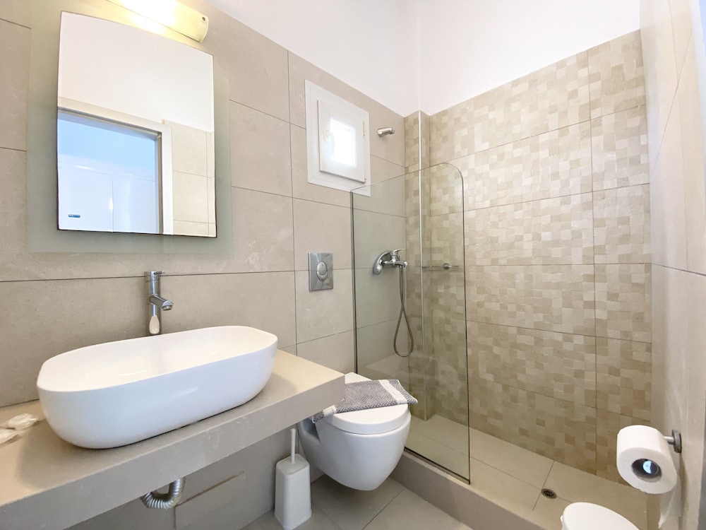 Eleftheria Hotel 49/50