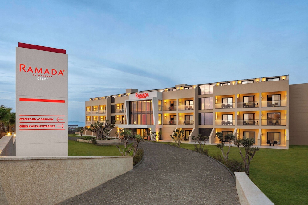 Ramada by Wyndham Cesme 55/67