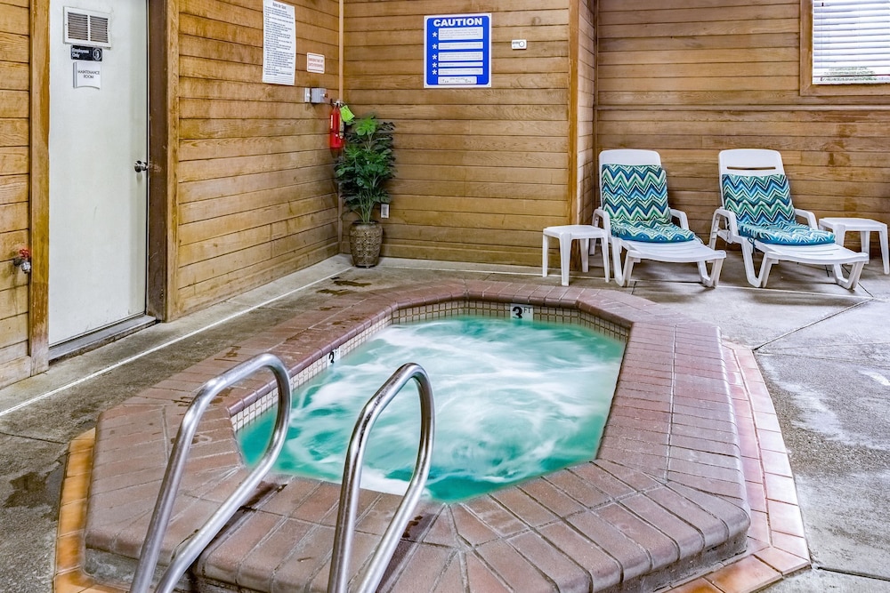 swimming pool spa