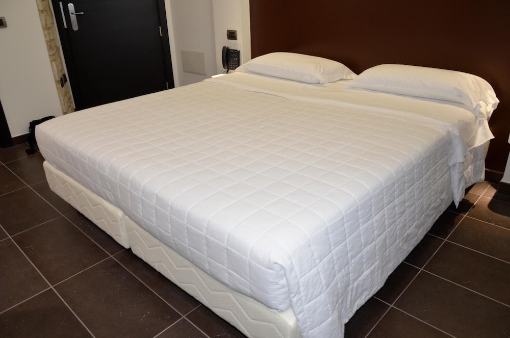 Hotel Testani 26/50