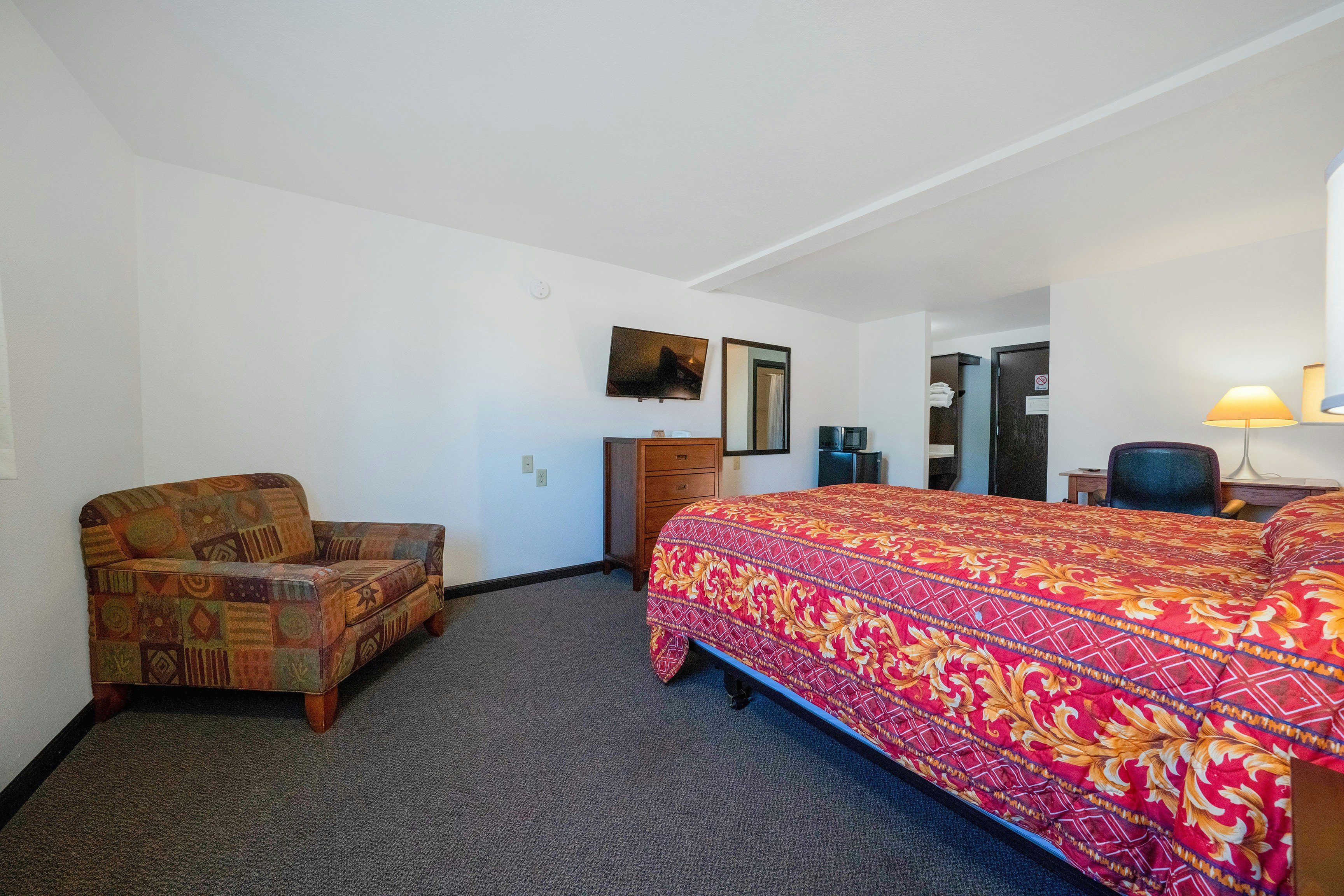 Queen Bed Accessible