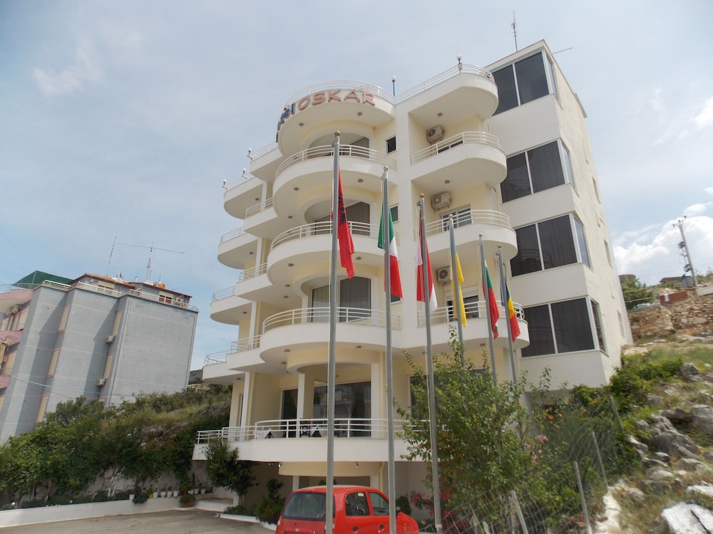 Hotel Oskar 5/60