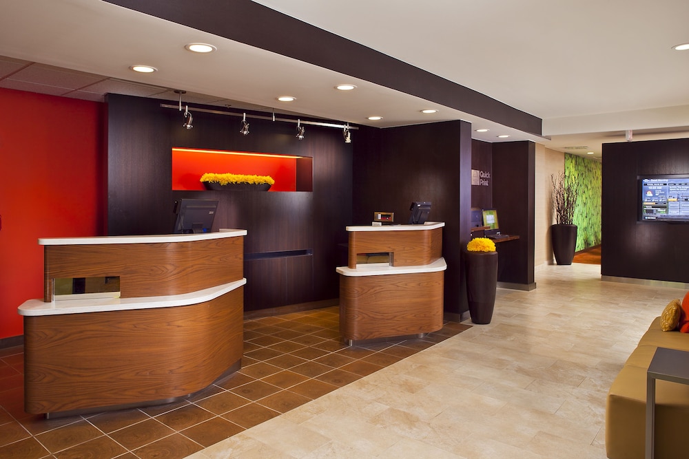 Spark by Hilton Birmingham Colonnade 5/32