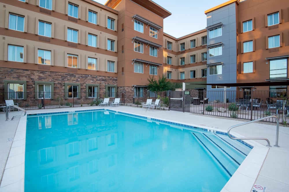 Staybridge Suites Scottsdale - Talking Stick 3/48
