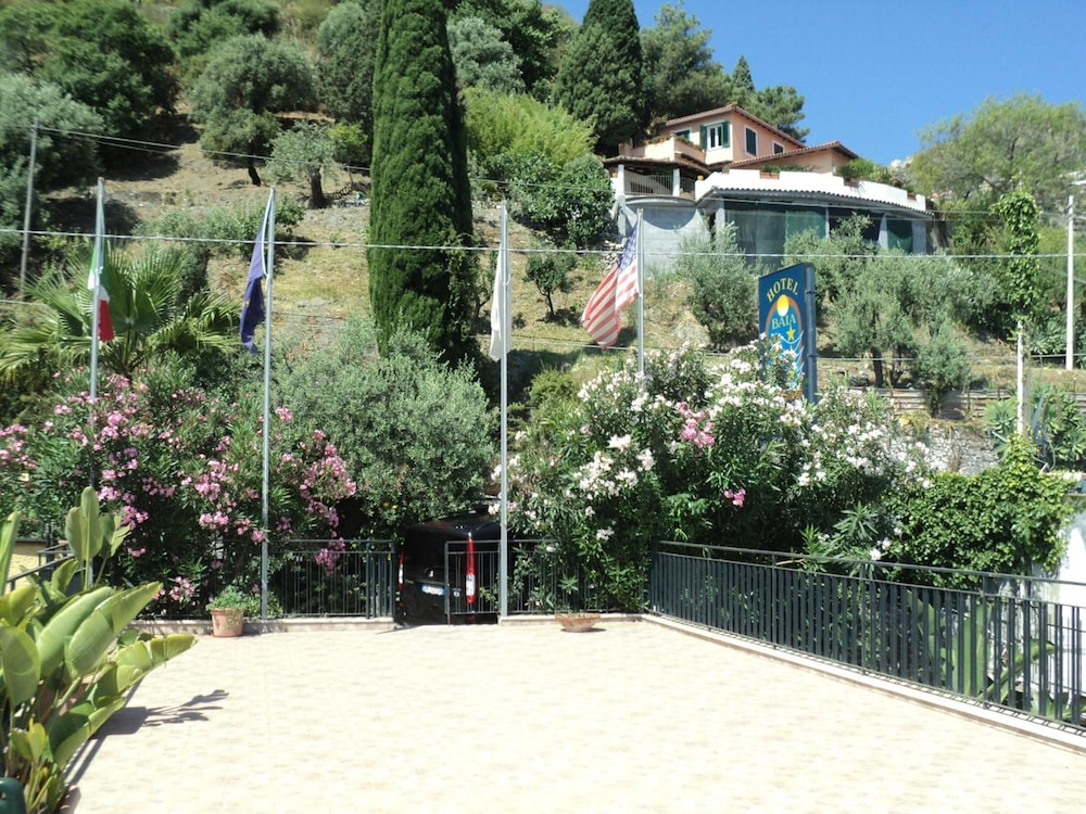 Hotel Baia Delle Sirene 73/80