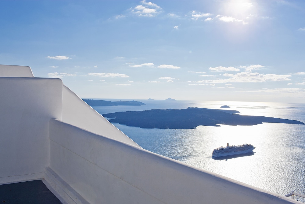 Cliff Side Suites Hotel 28/62