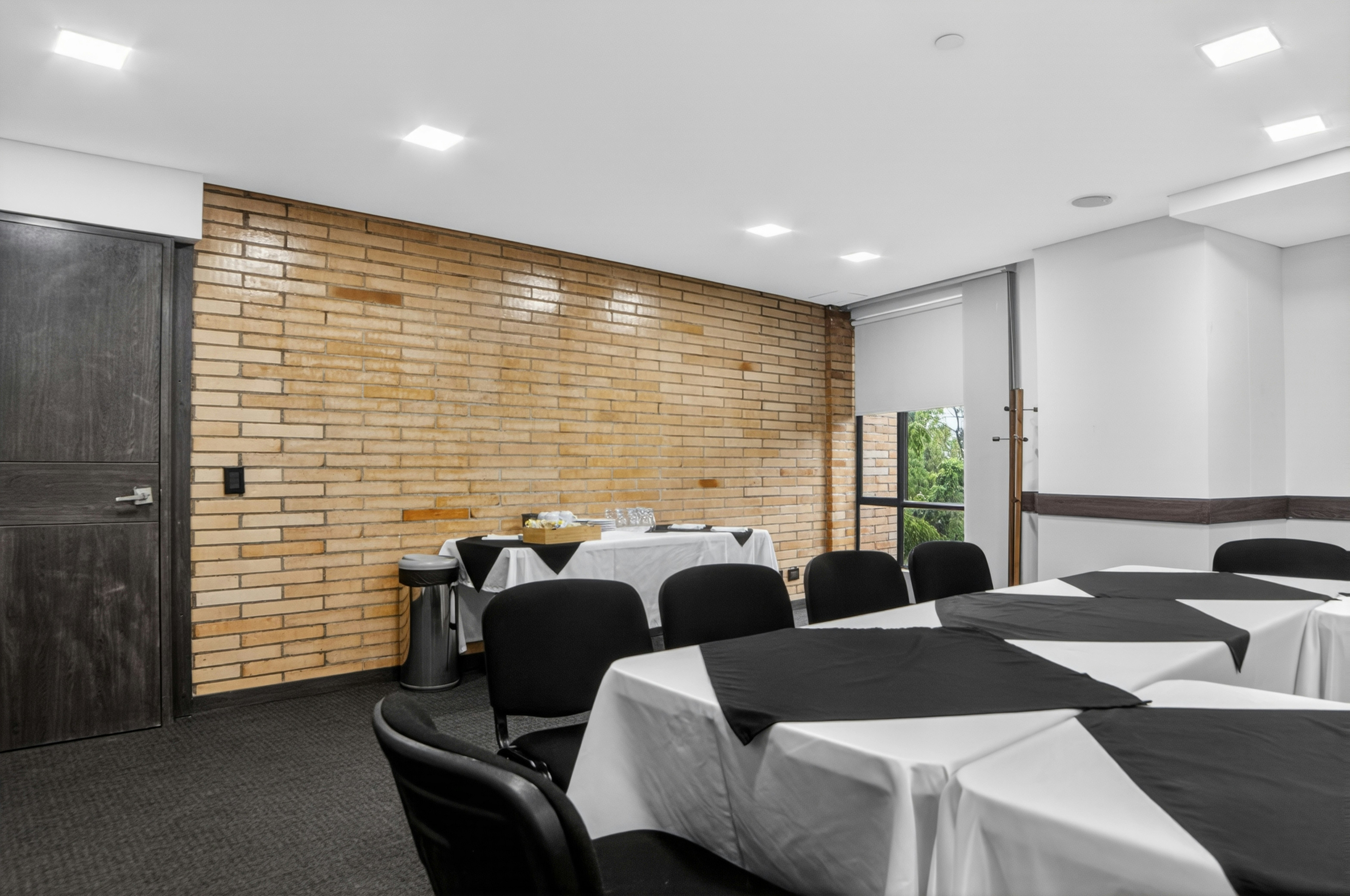 Cafe Hotel By Lars 67/74