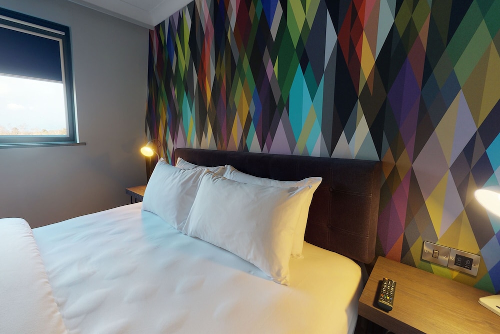 Village Hotel Bracknell 10/36