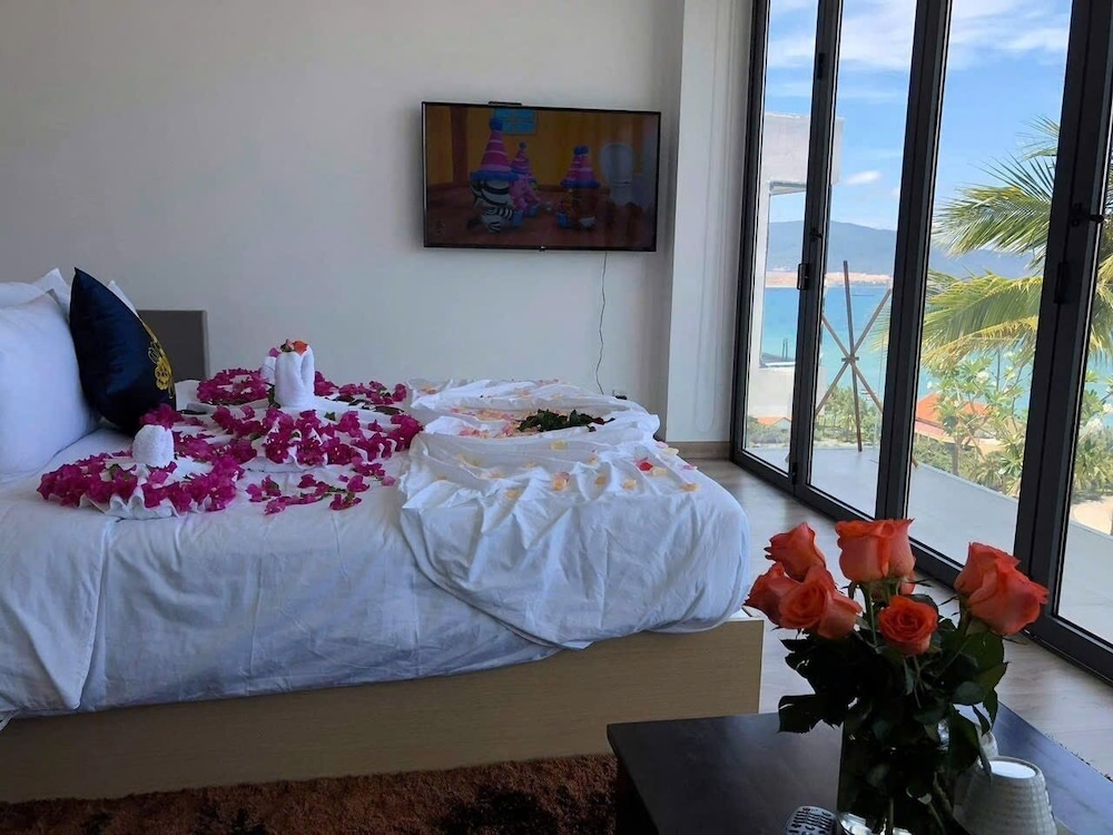 Nha Trang Harbor View Villa 14/47