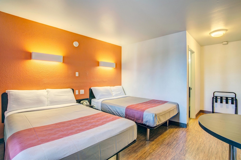 Motel6 Murfreesboro, TN 17/59