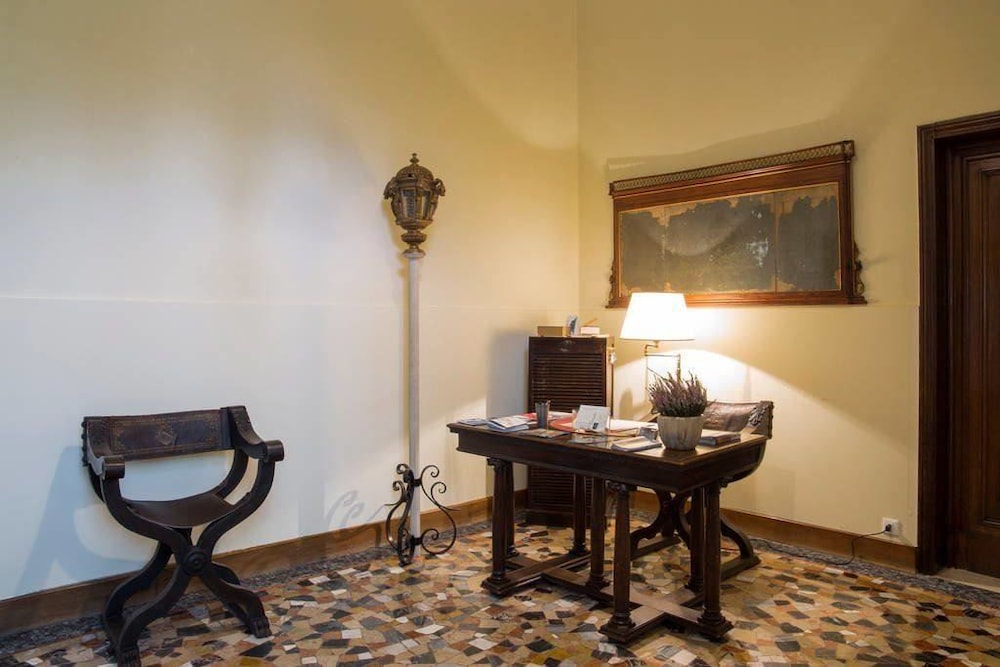 Palazzo Mantua Benavides 28/34