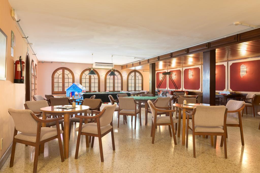 Mercedes Hotel 45/56