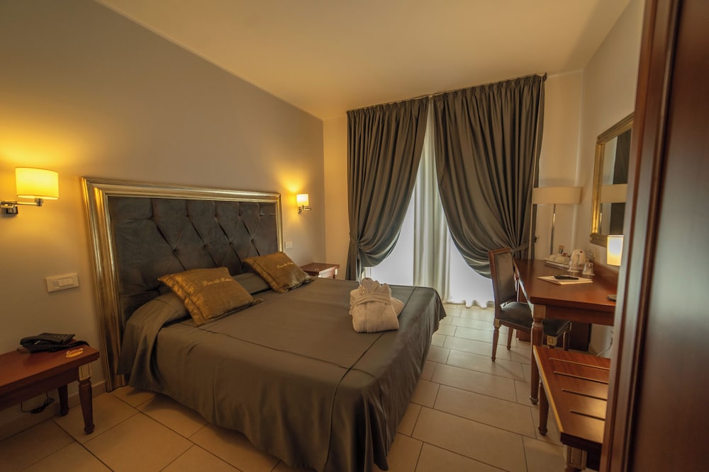 PANORAMIC, DOUBLE BED, GARDEN VIEW, TERRACE