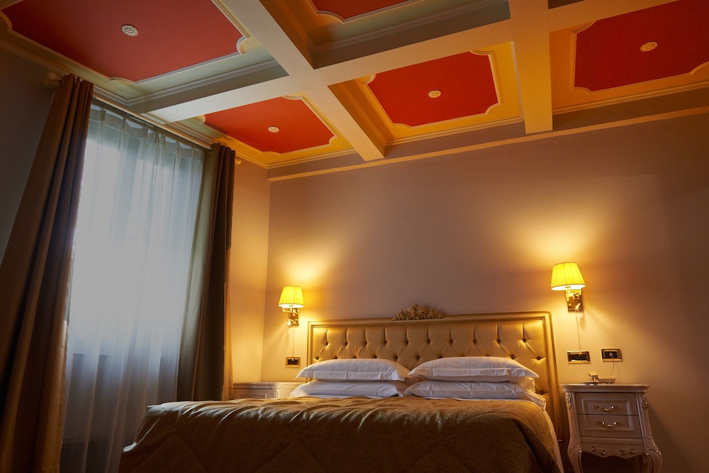 Villa Royal 23/67