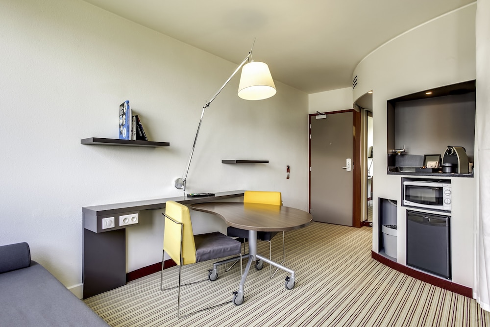 Novotel Suites Paris Stade De France 24/39