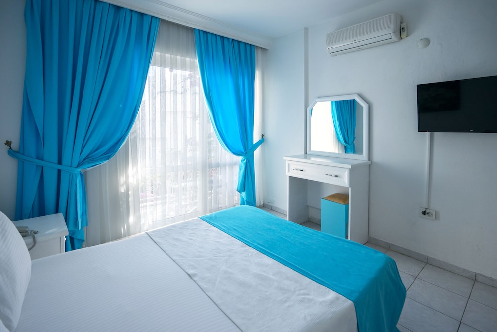 غرفة قياسية بسرير مزدوج أو سريرين منفصلين، Bora Hotel 2/4