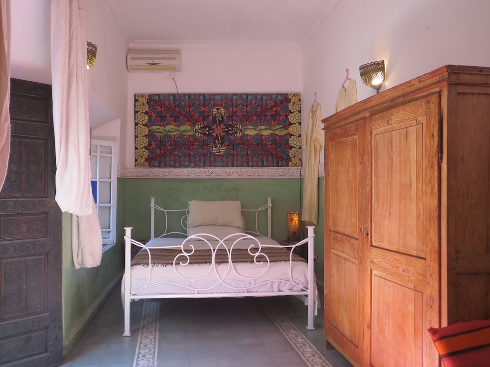 Riad Maizie 9/50