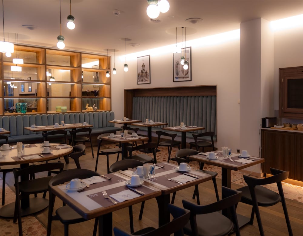 Hotel Bleibtreu Berlin By Golden Tulip 44/50