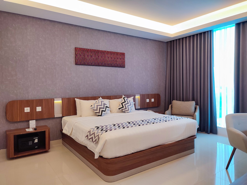 Unhas Hotel and Convention 9/50