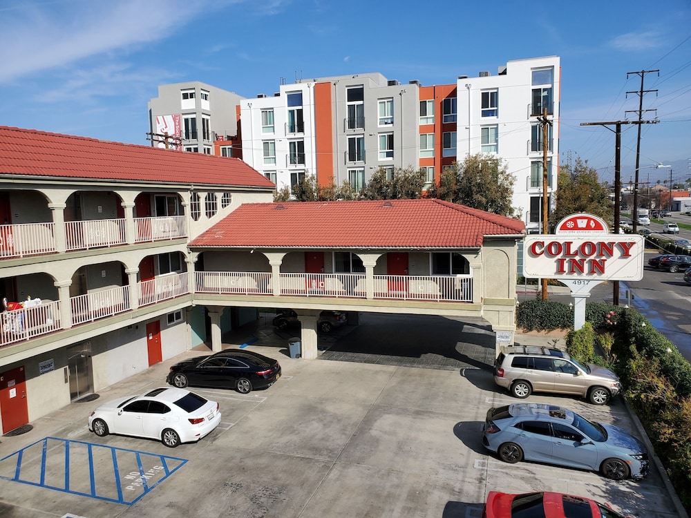 Colony Inn North Hollywood 49/62