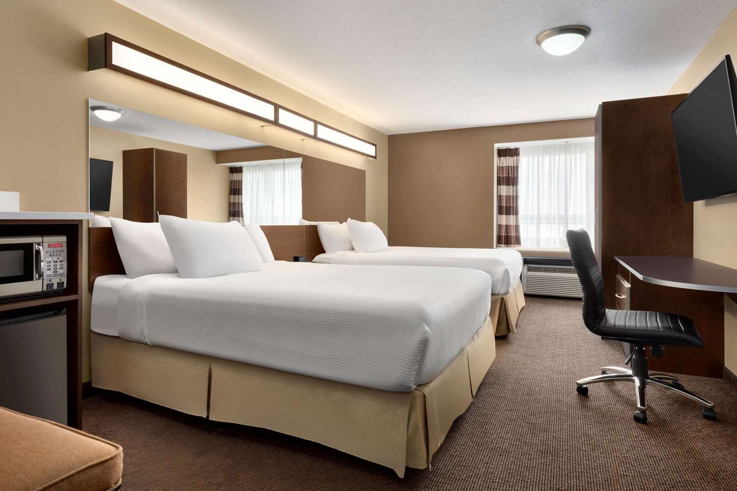 Microtel Inn & Suites By Wyndham Estevan 8/30