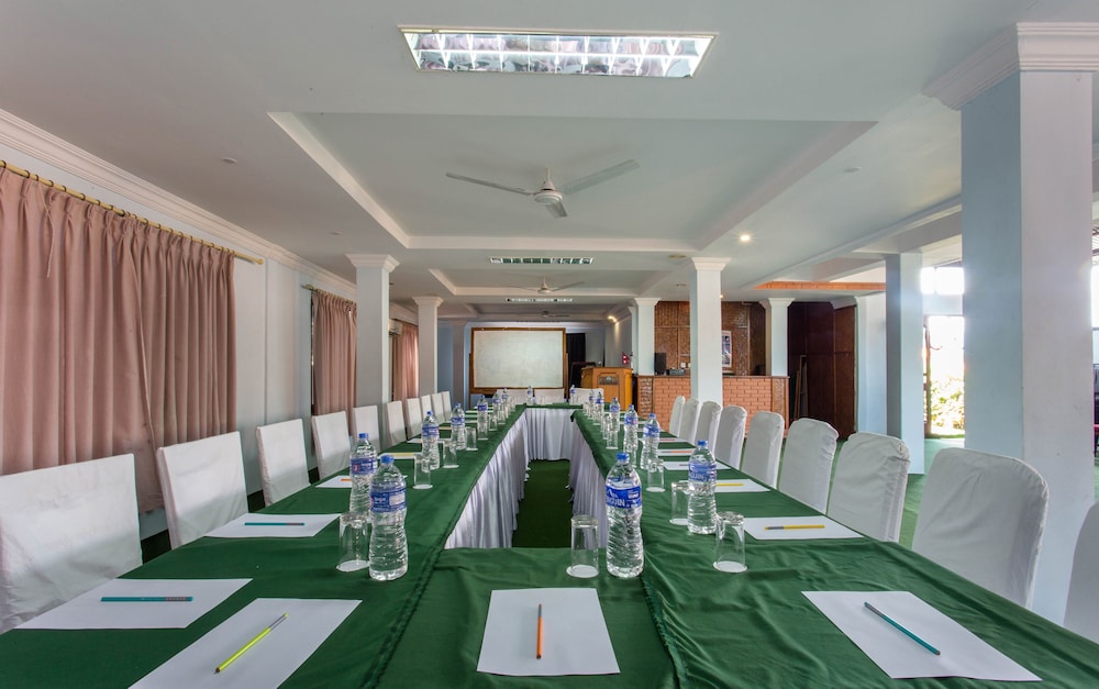 Hotel Tulsi 37/50