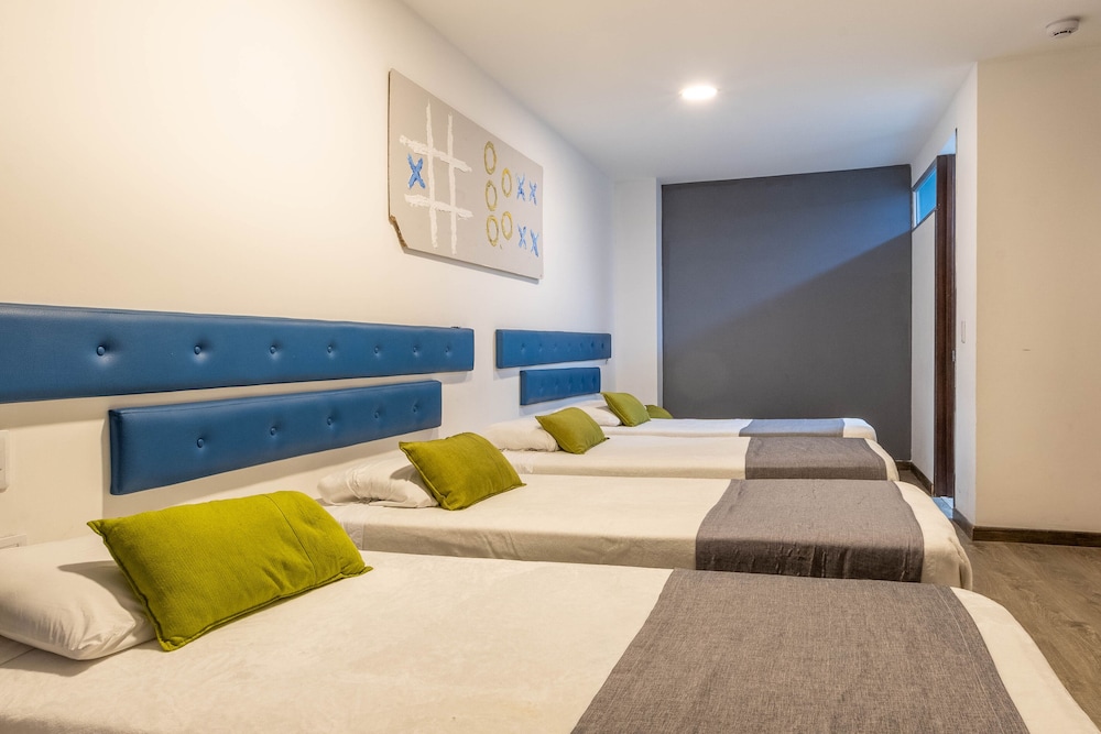 Ayenda 1065 Hotel Wess 9/50