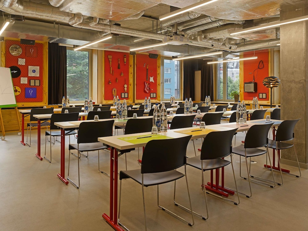25Hours Hotel Zurich Langstrasse 70/82