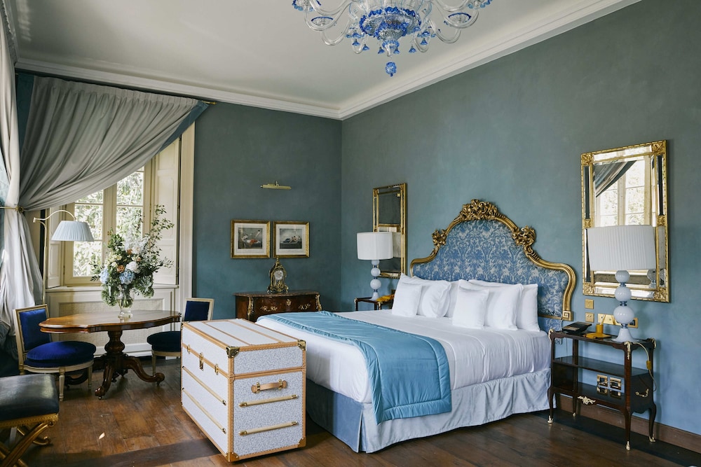 Grand, Junior Suite, Villa, King Bed