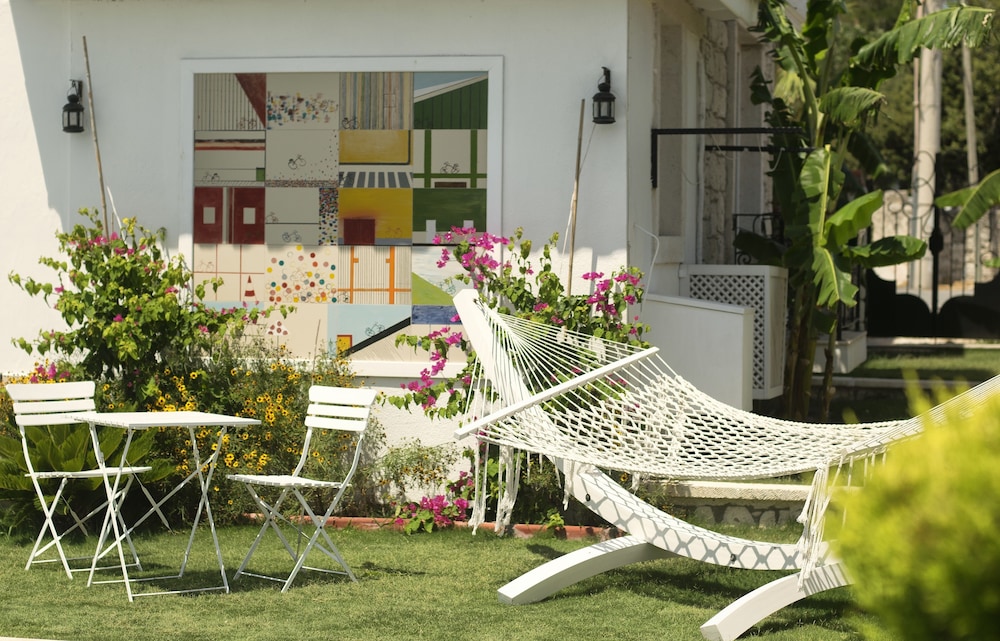 Vodina Hotel 43/50
