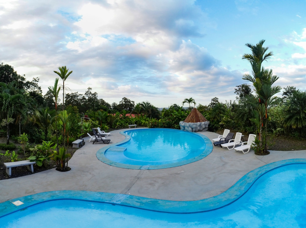 Arenal History Inn 38/46
