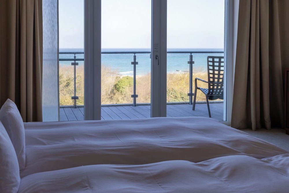 Junior Suite, King Bed, with View