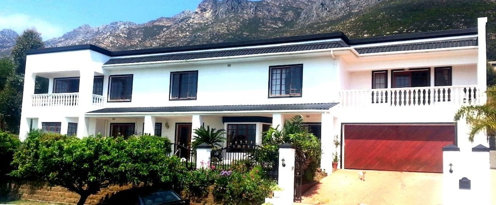 Helderberg Guesthouse 3/29