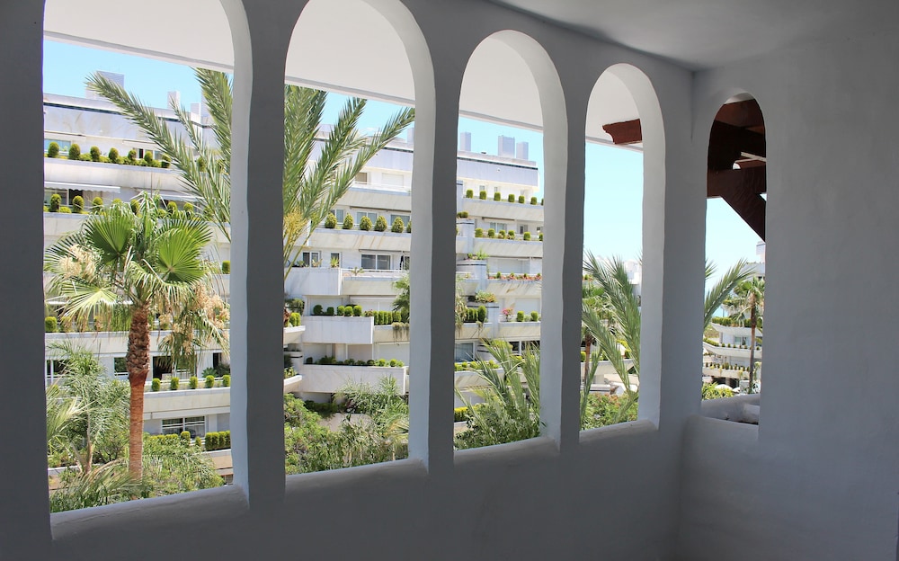 Aparthotel Monarque Sultan 70/72