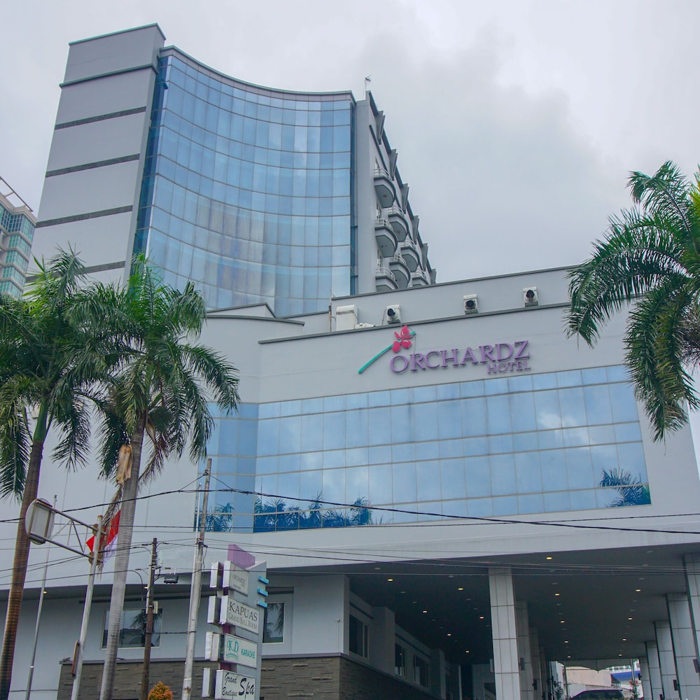 Orchardz Hotel Industri 2/30