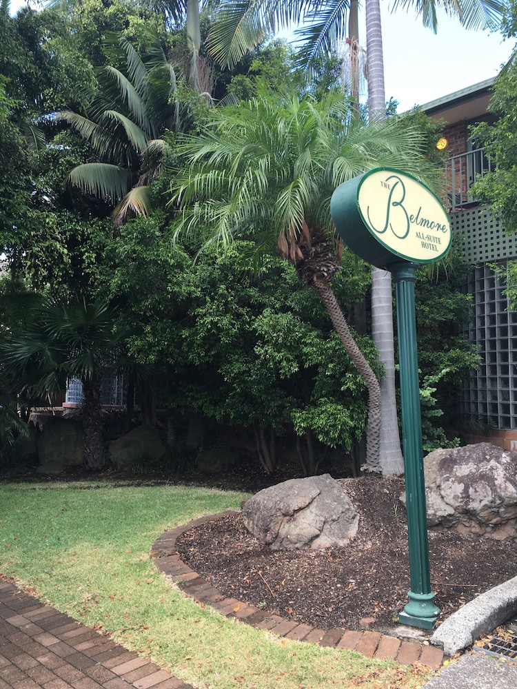 Belmore All-Suite Hotel 49/54