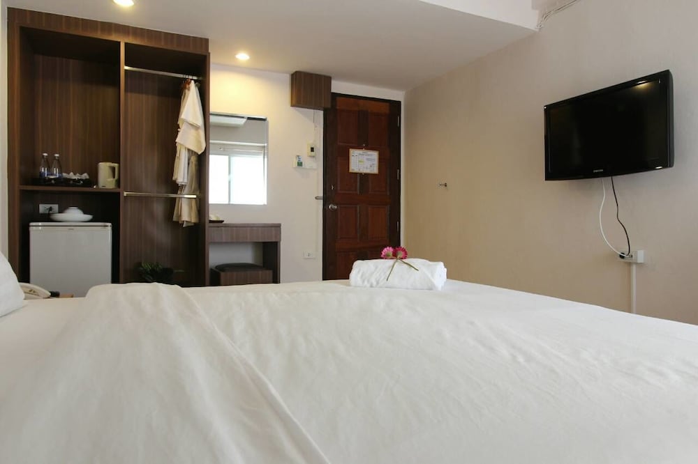 Beerapan Hotel 14/49