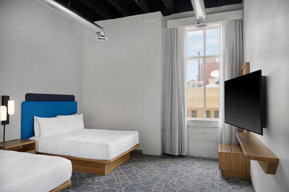 جناح بسرير كينج وسريرين كوين لذوي الإعاقة، Hampton Inn by Hilton Lincoln Downtown 2/4