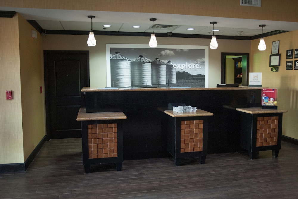 Hampton Inn & Suites Palestine 5/31