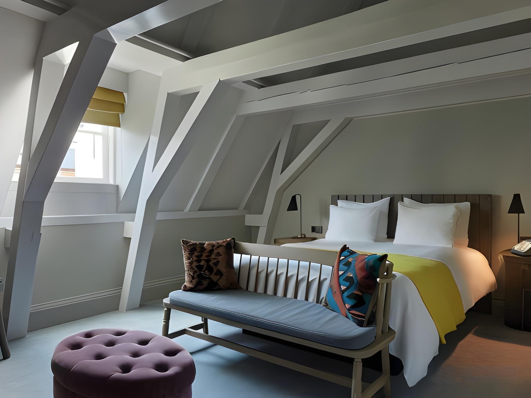 CLASSIC, QUEEN BED